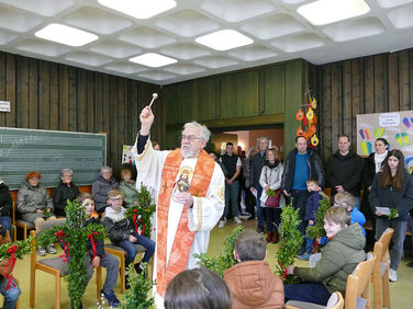 Palmsontag in St. Crescentius - Beginn der Heiligen Woche (Foto: Karl-Franz Thiede)